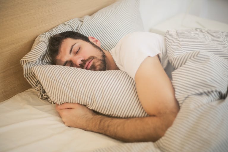 Strategies for improving sleep and spine health